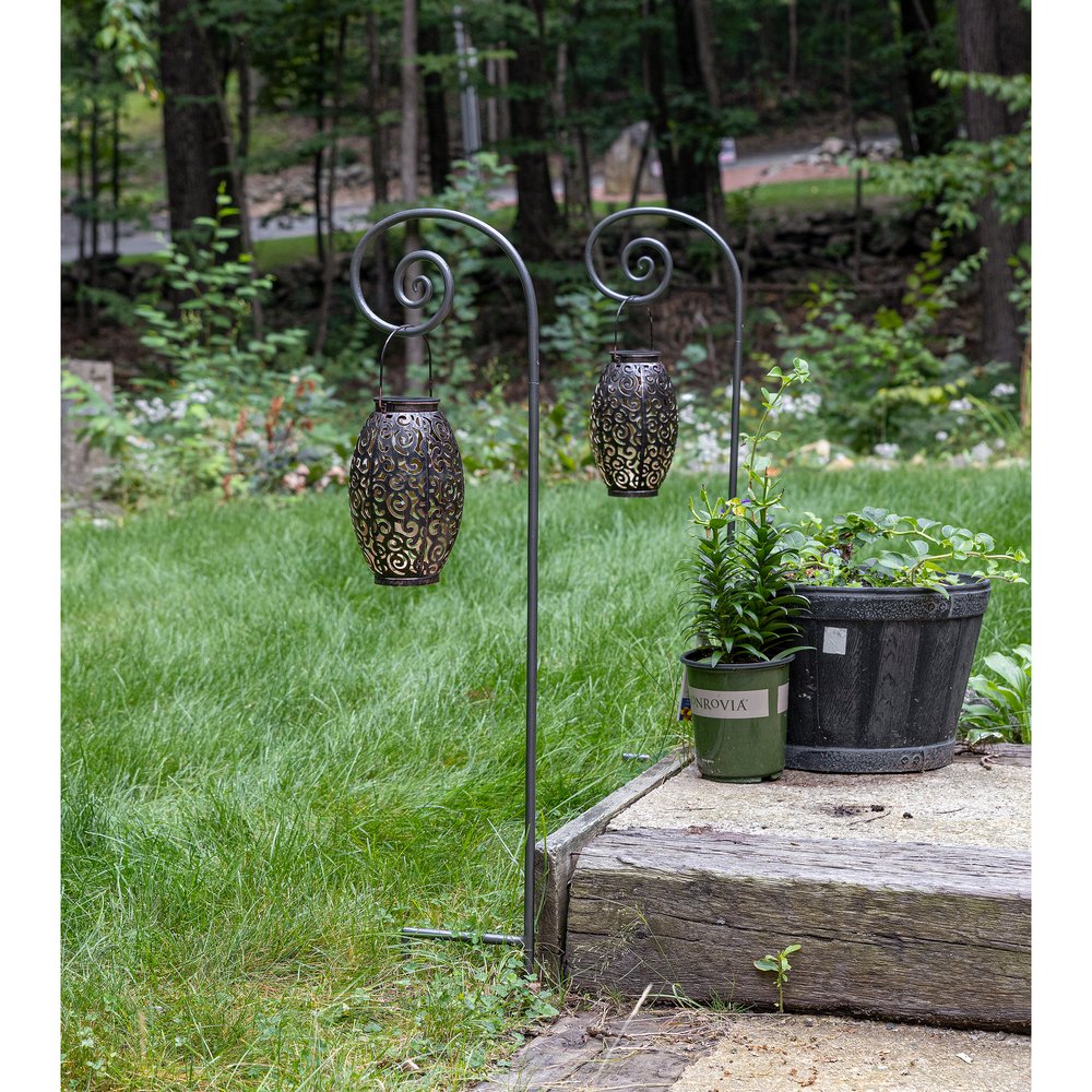 Wrought Iron Trivets – Decorative and Functional Plant &amp; Kitchen Accessories Achla Designs